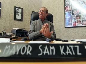 Winnipeg Mayor Sam Katz. (JASON HALSTEAD/Winnipeg Sun)