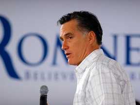 Republican presidential candidate Mitt Romney speaks at a town hall campaign stop in Salem, NH., January 5, 2012. (REUTERS/Brian Snyder)