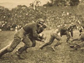 Football pic circa 1900. (gettyimages.ca)