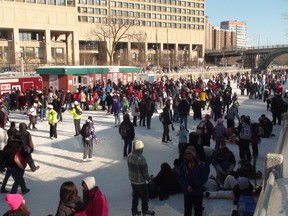 Throngs of skaters crowded the Rideau Canal Saturday. MARLO CAMERON/OTTAWA SUN