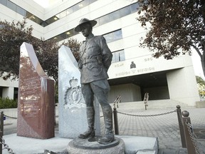 RCMP "D" Division headquarters on Portage Avenue. (JASON HALSTEAD/Winnipeg Sun files)