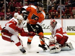 Flyers defenceman Andrej Meszaros requires surgery to remove a small disc fragment in his lower back and is expected to be out of the lineup for 6-8 weeks. (REBECCA COOK/Reuters file photo)