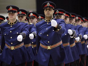 Winnipeg Police Service's latest recruit class. (BRIAN DONOGH, WINNIPEG SUN FILE)