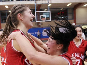 Winnipeg basketball player Emily Potter (left) has been invited to the Canadian Cadette Women's National Team tryout camp. (Brian Donogh/WINNIPEG SUN FILES)