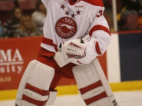 Third-year goalie Matt Murray seems to be coming into his own as the first-string puckstopper for the Ontario Hockey League Soo Greyhounds. The Greyhounds are above the .500 mark through the first seven games of the 2012-2013 OHL season and Murray has played particularly well.