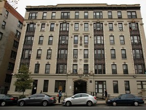 General view of the apartment building where Yoselyn Ortega lives in New York, October 26, 2012.  (REUTERS/Eduardo Munoz)