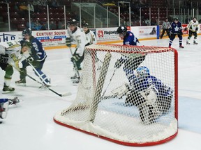 St. Thomas Stars play the London Nationals in a recent game. (PATRICK BRENNAN Times-Journal)