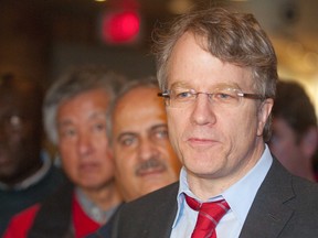 Ontario Liberal leadership candidate Gerard Kennedy addresses the media and supporters at Williams Coffee Pub in London on Monday. The former provincial education minister kicked off his province-wide tour in London. (CRAIG GLOVER, The London Free Press)