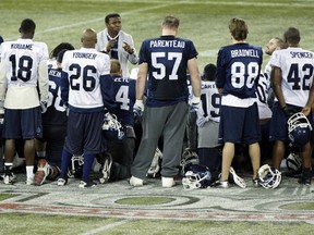 Toronto Argonauts legend Michael (Pinball) Clemons shares some inspirational words with the Double Blue on Friday in preparation for Sunday's Grey Cup against the Calgary Stampeders at the Rogers Centre in Toronto. (CRAIG ROBERTSON, QMI Agency)