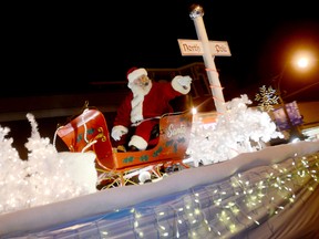 Santa makes his way through downtown Trenton Sunday evening. 
EMILY MOUNTNEY/TRENTONIAN/QMI AGENCY