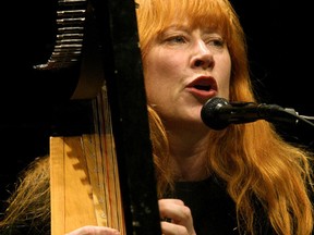 Loreena McKennitt in performance.