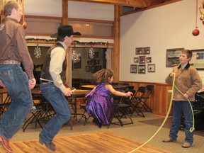 Sheena Read Editor
Stran Schlosser and Lochlan Christianson man the ropes, while Jake Burwash, Mark Parsons and Grace Sippola do the double-dutch.