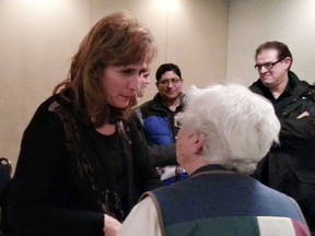 HUGO RODRIGUES, The Expositor

Ontario Liberal leadership candidate Sandra Pupatello talks to party members Thursday night during a stop at the Best Western Plus Brant Park Inn.