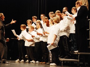 A school choir sings during last year’s Kinsmen Music Festival. This year, the festival will expand to include additional instrumentalists as well as painters.
File photo
