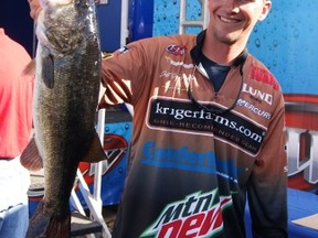 Jeff Gustafson starts his FLW Tour campaign in 2013 at Florida’s Lake Okeechobee in early February, where he had a 20th place finish in 2012.