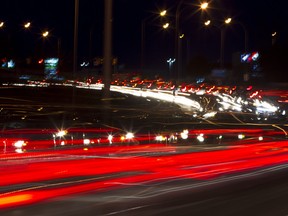 Heavy traffic on Hunt Club Rd. between Riverside Dr. and Prince of Wales Dr. (ERROL MCGIHON/OTTAWA SUN).