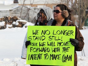 Idle No More demonstration at Blue Water Bridge, Sarnia. (TARA JEFFREY/THE OBSERVER/QMI AGENCY)