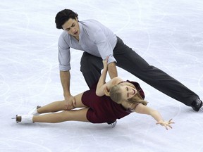 Canada's Kaitlyn Weaver and Andrew Poje perform in the Ice Dance Free program during the 2012 World Figure Skating Championships on March 29, 2012 in Nice, southeastern France. (AFP PHOTO)