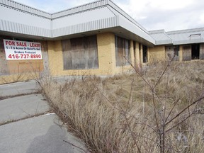 A vacant building, located at Highway 401 and Sweaburg Road, was once slated to become a fast food restaurant. Today it is just an eyesore that greets commuters as they travel past Woodstock. HEATHER RIVERS/WOODSTOCK SENTINEL-REVEW