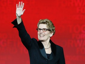 Leadership candidate Kathleen Wynne waves after winning the leadership bid to become the new Premiere of Ontario at the Ontario Liberal leadership convention in Toronto January 26, 2013. REUTERS/Mark Blinch