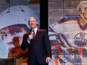 Cutline: Mark Messier, shown here at a 2012 Kinsmen gala in Edmonton, will be the headlining guest at this year's Keyano College One on One on May 10. AMBER BRACKEN/QMI AGENCY
