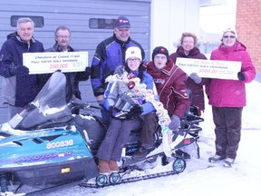 Those on hand for the Snowarama kick off photo this past week included Fern’s granddaughter Maegan Harvey, front left, Fern Tremblay. Standing, from left to right, were Marcel Gendron, Grand Knight, Réal Laurin Treasurer Chevaliers de Colomb Concil 11844, Maegan’s dad Bob Harvey, Francine Rivard representing Les Perles du Nord and Maegan’s mom Rosanne Harvey.