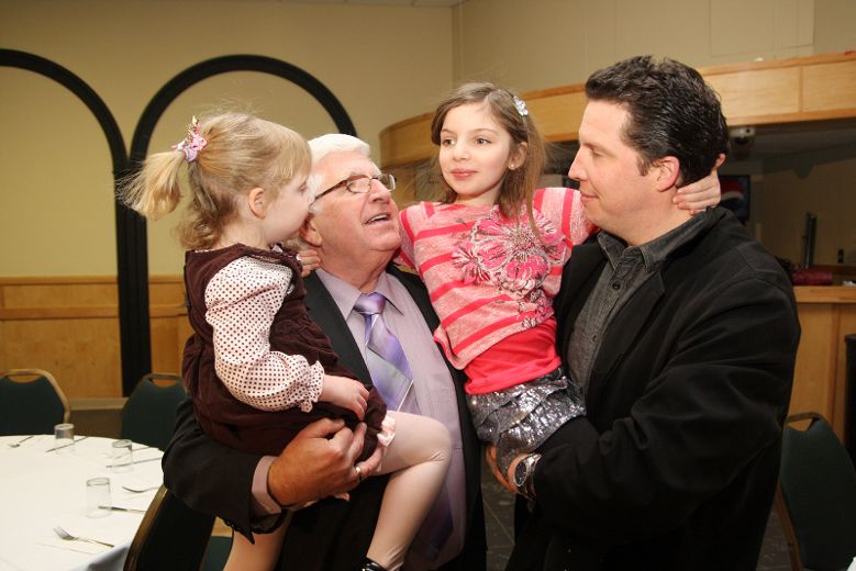 Rick Bartolucci makes 'family decision' to leave politics