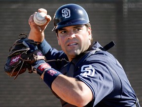 In his new book, retired catcher Mike Piazza is open and honest about the use of performance-enhancing substances. (Jeff Topping/Reuters/Files)
