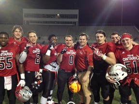 Kirby Camplin (at back, middle) gathers with members of Team Ontario following an International Bowl Week game in Texas.
Submitted photo