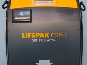 Defibrillator (POSTMEDIA NETWORK FILES)