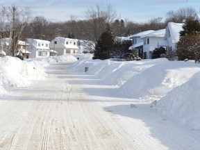 It is not the height of the snowbanks that triggers the city to begin removing them, it’s the width of the road, says Elliot Lake CAO Rob deBortoli.
Photo by KEVIN McSHEFFREY/THE STANDARD/QMI AGENCY