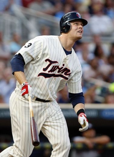 Twins trade Canadian Justin Morneau to Pirates