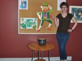 Leann MacKinnon, assistant librarian at the Whitecourt and District Public Library, along with her friend St. Patrick, will be hiding a pot of gold somewhere in the library for a scavenger hunt on March 14.
Barry Kerton | Whitecourt Star