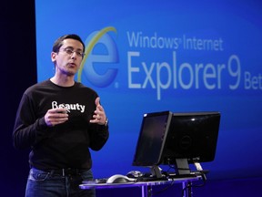 Microsoft Corp Vice President of Internet Explorer Dean Hachamovitch unveils Microsoft Internet Explorer 9 Beta version during a demonstration in San Francisco, California September 15, 2010.  REUTERS/Robert Galbraith