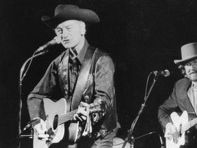 Stompin' Tom performs in Sault Ste. Marie in 1990. (SAULT STAR FILE PHOTO)