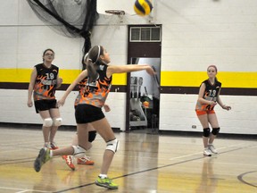 Abby Vanstone receives a serve from the Vipers U13 team. (CLARISE KLASSEN/PORTAGE DAILY GRAPHIC/QMI AGENCY)
