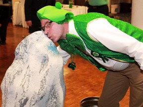 The Timmins Symphony Orchestra held its annual St. Patrick’s Day fundraiser on Saturday night at the Days Inn ballroom, providing a memorable evening of music, dancing, fair games and just a little slice of the old Eire. TSO president Randy Pickering kissed the Blarney Stone as he greeted guests.