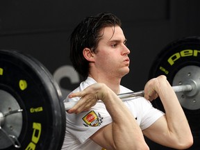 Sean Mooney works out in Winnipeg Wednesday March 20, 2013 in preparation for climbing Mount Everest to raise money for the Right to Play charity.
BRIAN DONOGH/WINNIPEG SUN/QMI AGENCY