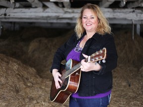 Lisa Hart recently released her first Nashville-produced single, Have You Told Her, and is continuing her ties with the city through more collaboration with country music songwriter and producer Paul Jefferson.