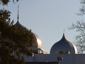 London Muslim Mosque. (MIKE HENSEN, The London Free Press)