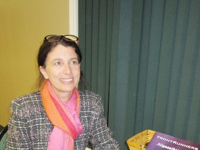 Laura Robinson, author, athlete, journalist, captivated an audience of 75 at the Stone Tree on April 23rd, an event sponsored by the Bruce-Grey-Owen Sound Women’s Liberal Commission, (WLC), the Writers’ Union of Canada, and the Canada Council for the Arts.