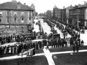 A funeral procession after the tragic Knox fire makes its way down Ontario St. in this photo taken from Perth County Courthouse. (Photo courtesy STRATFORD-PERTH ARCHIVES)