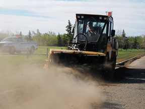Dust control on municipal roads was a big issue at the Rural Municipality of Portage la Prairie council meeting, Tuesday. Rising costs, safety concerns, and less help from the Province were all addressed during the meeting. (FILE PHOTO)