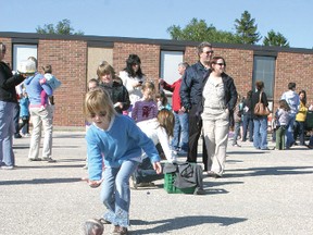 A fun fair will be held this Thursday at ÉPESCS. The fair is always a hit for all ages with games, prizes and a barbecue. Money raised at this year's event will go toward the purchase of two hydration stations for the school