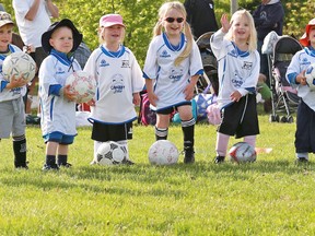 From left to right: Emma Rollinson, Owen Jacklin, Noah Rollinson, Aurora Playfair, Penelope Tedford, Alyssa Stepaniak, Marco Bonsma.