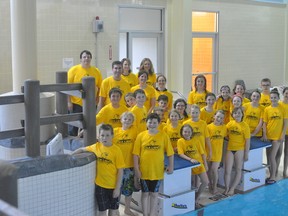 The Central Plains Sea Lions with their new shirts (ROBIN DUDGEON/THE GRAPHIC/QMI AGENCY)