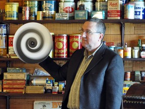 Magician Greg Wood invited audience members to stair at this rotating circle during an optical illusion trick at Fort la Reine Museum Saturday aftenroon. (CLARISE KLASSEN/PORTAGE DAILY GRAPHIC/QMI AGENCY)