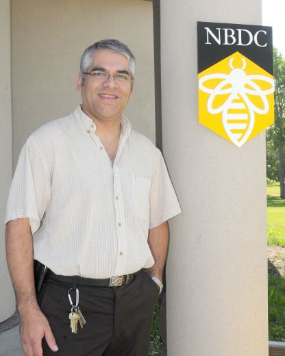 Funding for bee diagnostic centre Grande Prairie Daily Herald Tribune