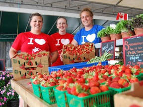 Your Farmer Market started by Colleen McKay is a growing success story. Left to right, Alex Brown, Jennifer Arnott, and owner Colleen McKay.  (TARA BOWIE / SENTINEL-REVIEW / QMI AGENCY)