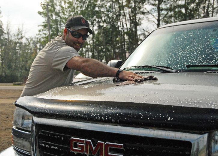 Car wash soaks up funds for Grovedale Arena Grande Prairie Daily Herald Tribune